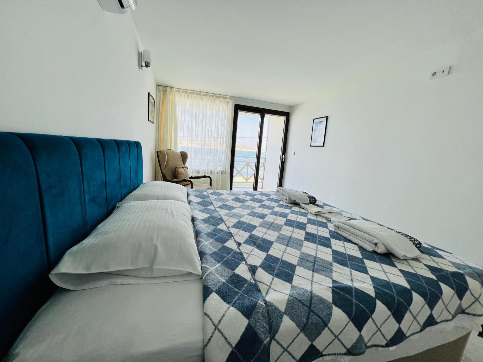 Giritli Rum Meyhanesi & Butik Otel قرابورون المظهر الخارجي الصورة